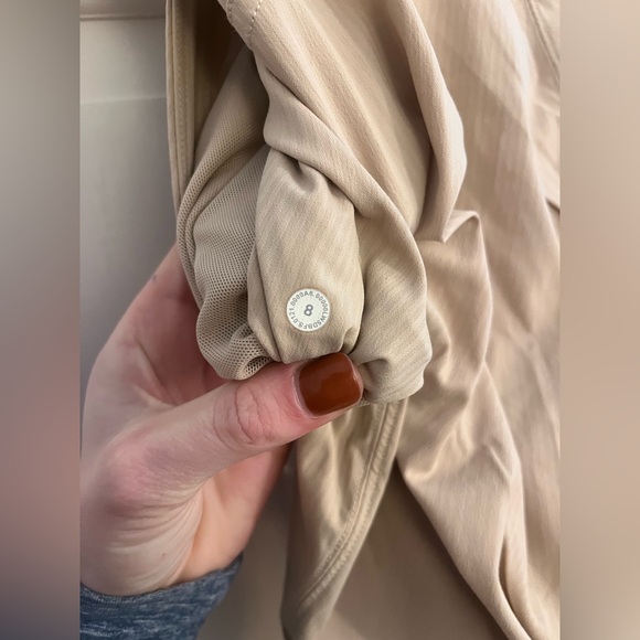 Lululemon Beyond the Studio Pant Slim Cafe Au Lait Size 8 - Picture 9 of 9